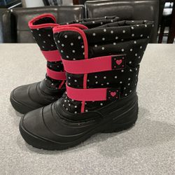 Like New Snow Boots Size 5