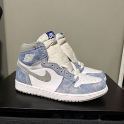 Jordan 1 High Hyper Royal 