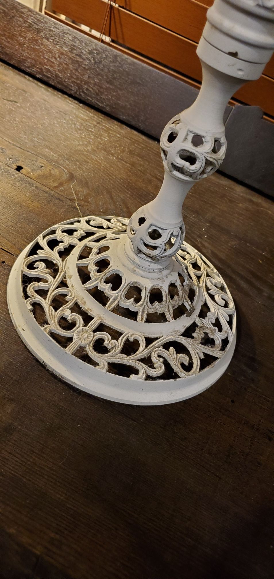 Candle holder