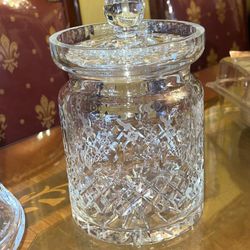 Large Rogaska Crystal Gallia Biscuit Barrel Jar with Lid Flower Etched 8”x4.5” It’s In Perfect Condition 