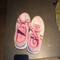 Good Condition Ladies Running Shoes Size 6