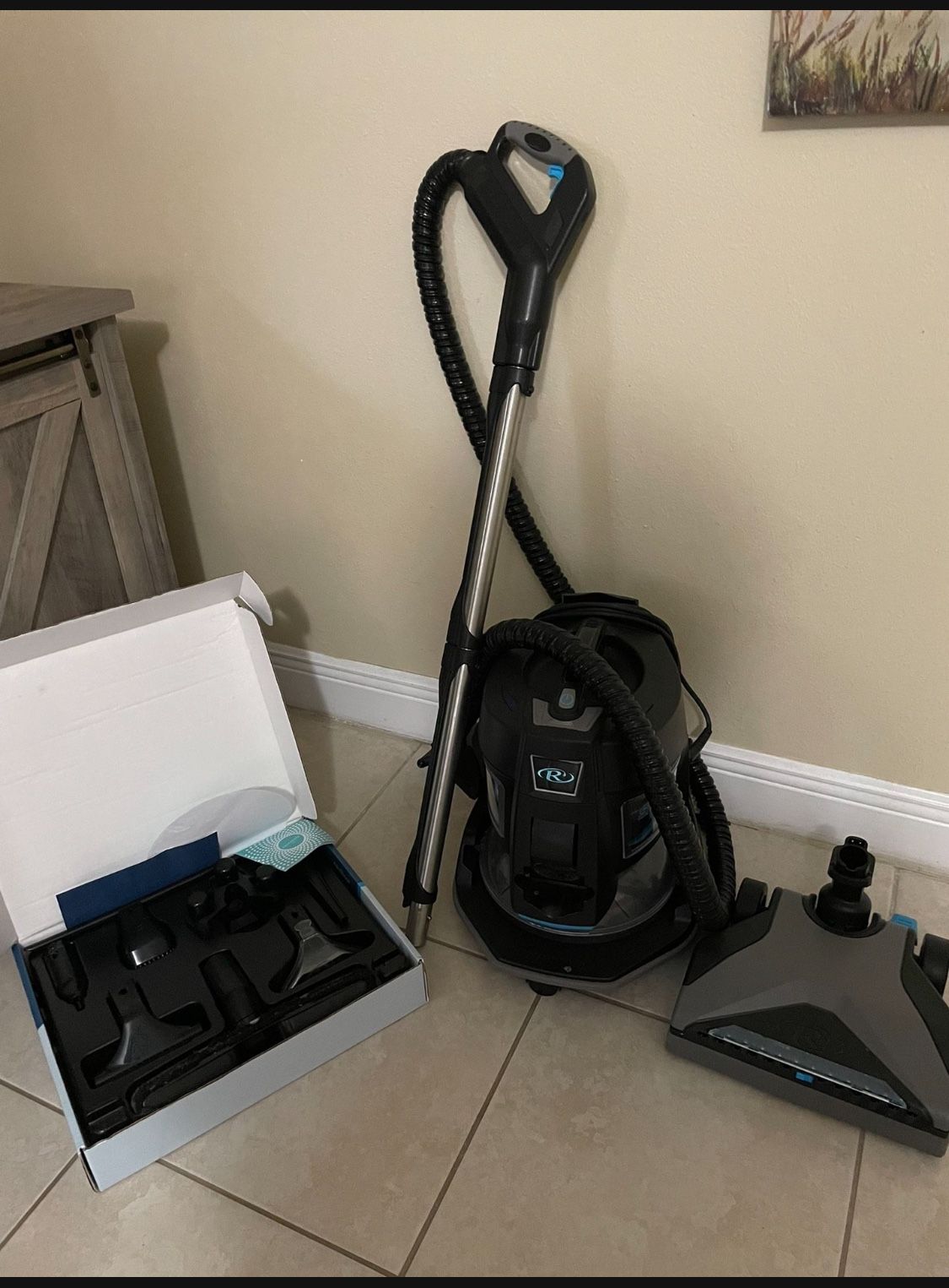 Vacuum $900