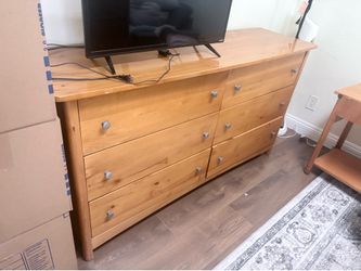 Oak dresser with mirror