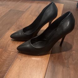 Steve Madden Galleryy Black Leat Shoes