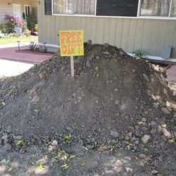 Free Dirt ( Tierra Gratis )!