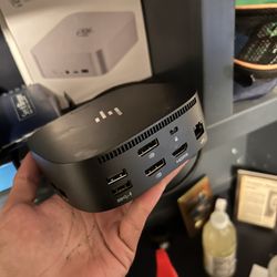 HP DOCK FOR SCREENING ON MULTIPLE MONITORS 