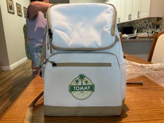 Tommy Bahama backpack cooler