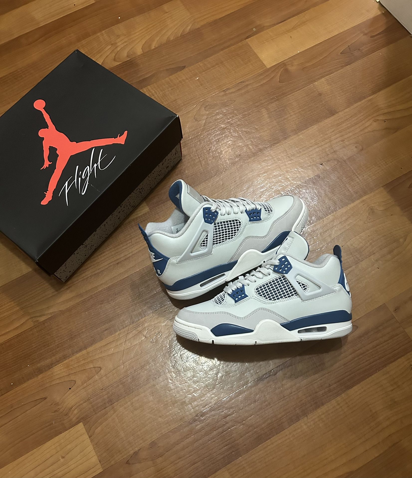 Jordan 4 Military Blue Size 9