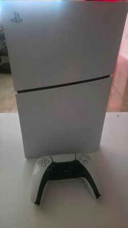 PS5 + controller