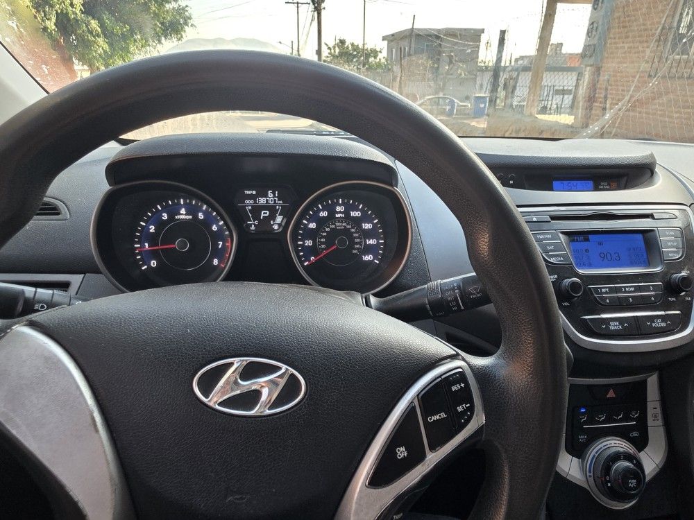 2011 Hyundai Elantra