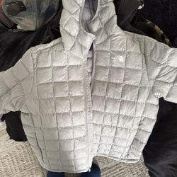 Grey North Face Large