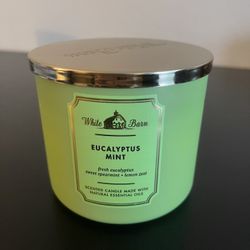 Bath and Bodywork’s Candle