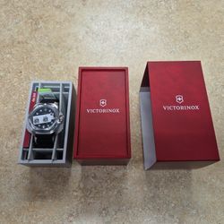 NEW Victorinox Dive Pro Quartz Watch