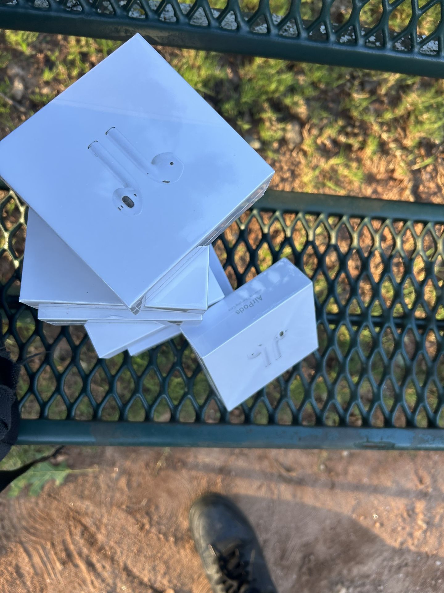 Airpods Airpods Airpods !!