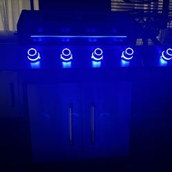 BBQ GRILL 5 burners brand new