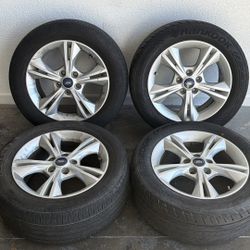 Ford focus 16 Inch aluminum wheels with old tires 5x108mm 