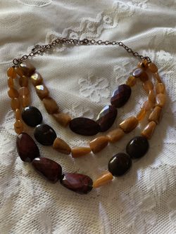 Costume jewelry/necklace