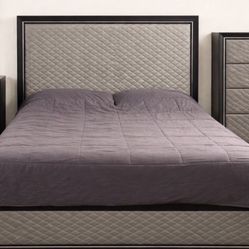 Bedroom Set Queen 