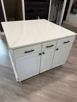 Kitchen island marble top with shaker cabinets