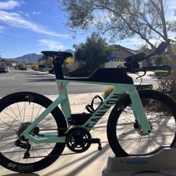 2021 Canyon Speedmax CF 8 XS
