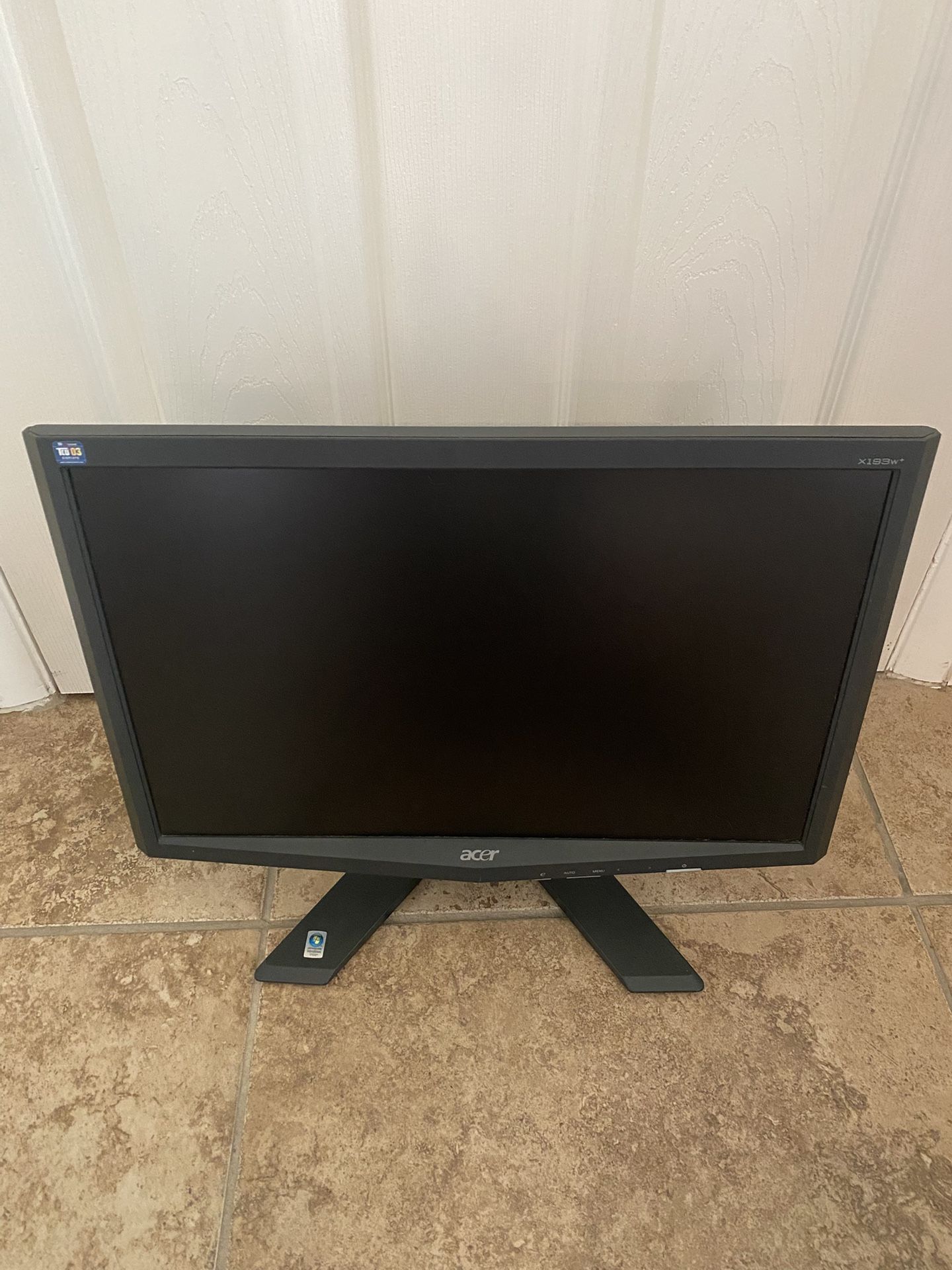 19 inch Acer LCD monitor
