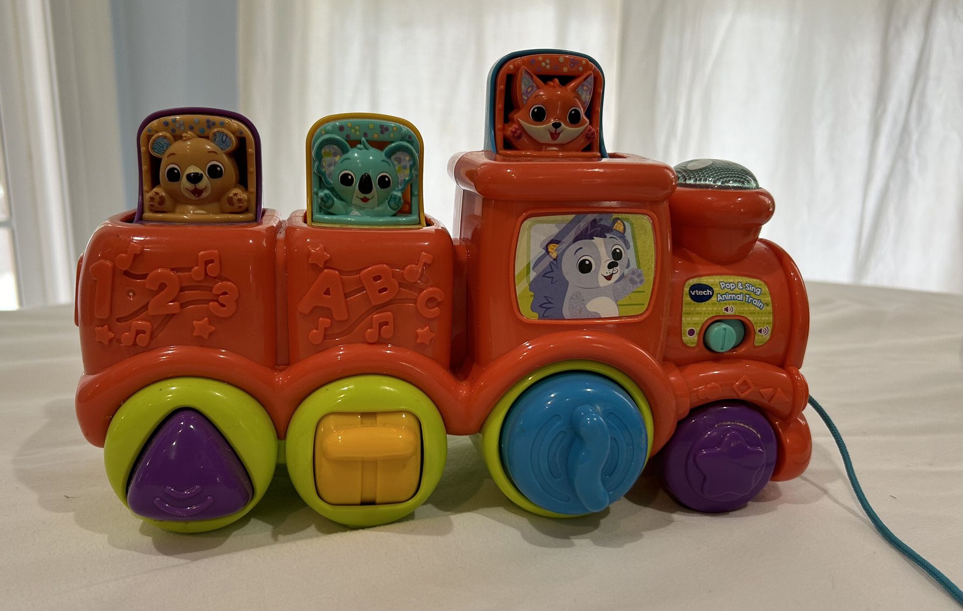 VTECH Pop And Sing Animal Train