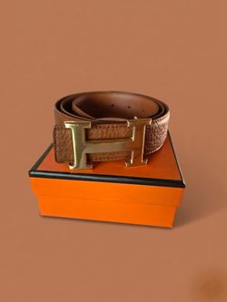 Couple belts left