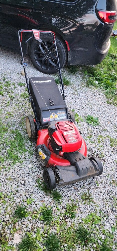 Tb230 Self-Propelled Lawn Mower