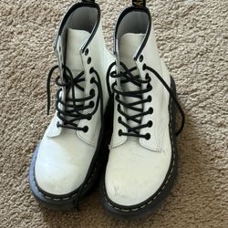 Dr. Marten white Boots