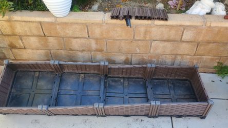 Ubove ground planter.