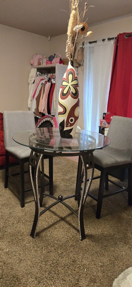 Table with two chairs