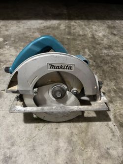 Makita circular Saw