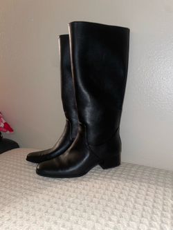 Boots size 7
