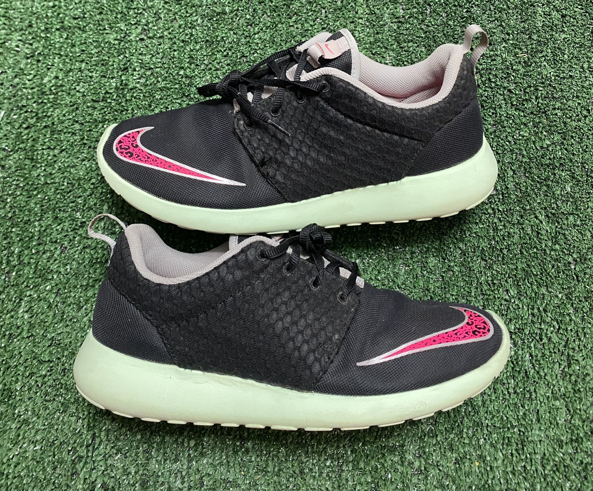Yeezy Roshe Run Cheap Nike Roshe Run Yeezy Size VNDS