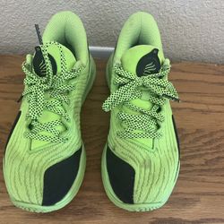 “Under Armour “ Youth Athletic Gym Shoes