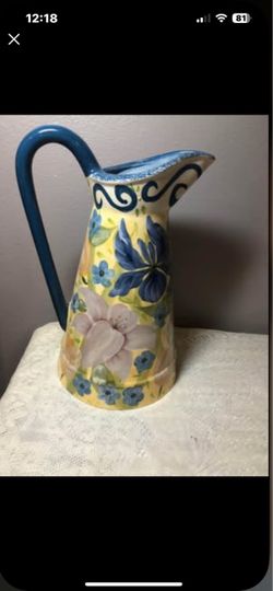 Pitcher/Vase Certified International Antique , Tall, Flower, Farmhouse Table/Pitcher Vase Lasal