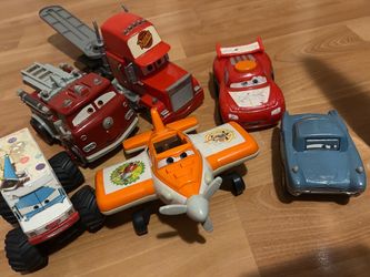 Disney Pixar Cars & Planes Toy VehicleLot