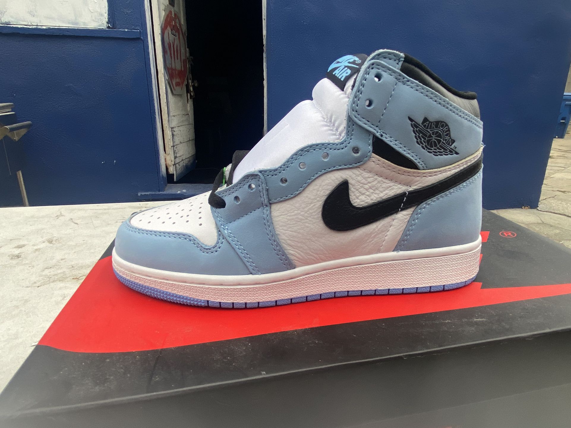 Jordan 1 University Blue