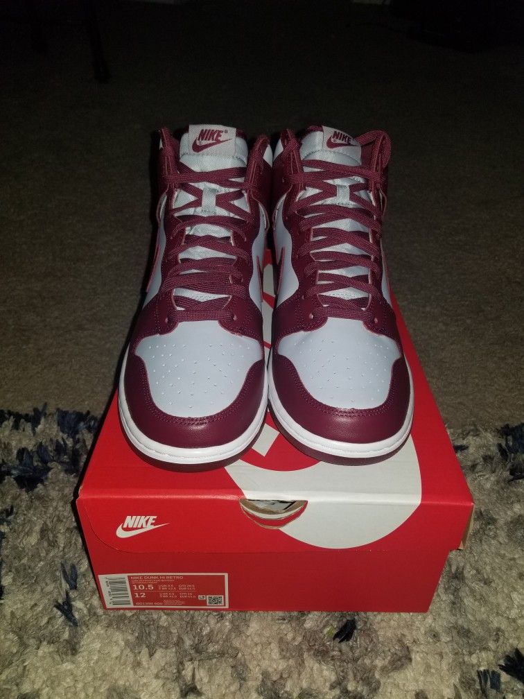 Dunk High Dark Beetroot