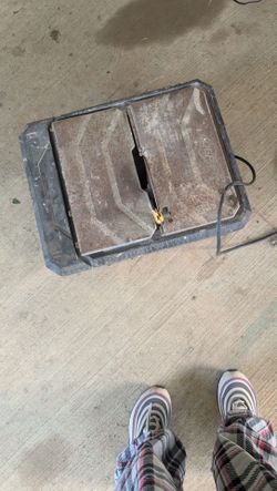 Wet tile saw