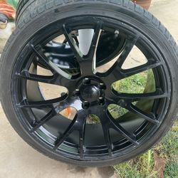 22” Gloss Black Hellcat Wheels 