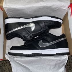 Low Top Dunks