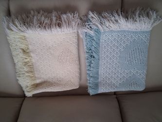 Vintage 80s Farmhouse Cottage Core Cotton Woven Throw blankets