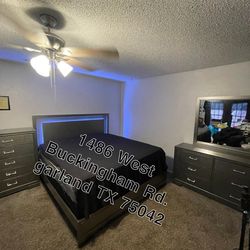 Furniture bedroom set