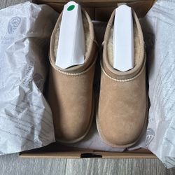 UGG - Kids Classic Ultra Mini Size 5