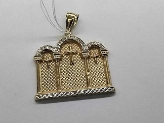 Religious Pendant - Yellow Gold 10k (.417) 4.7 grams