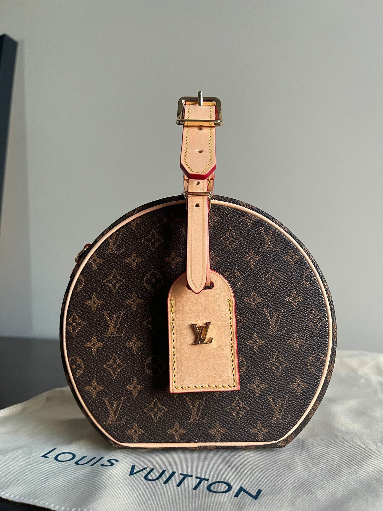 AUTHENTIC Louis Vuitton Boite Chapeau Bag