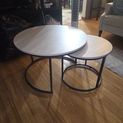 Set of coffee ☕️ tables like new condition