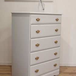 Vertical Wood Dresser