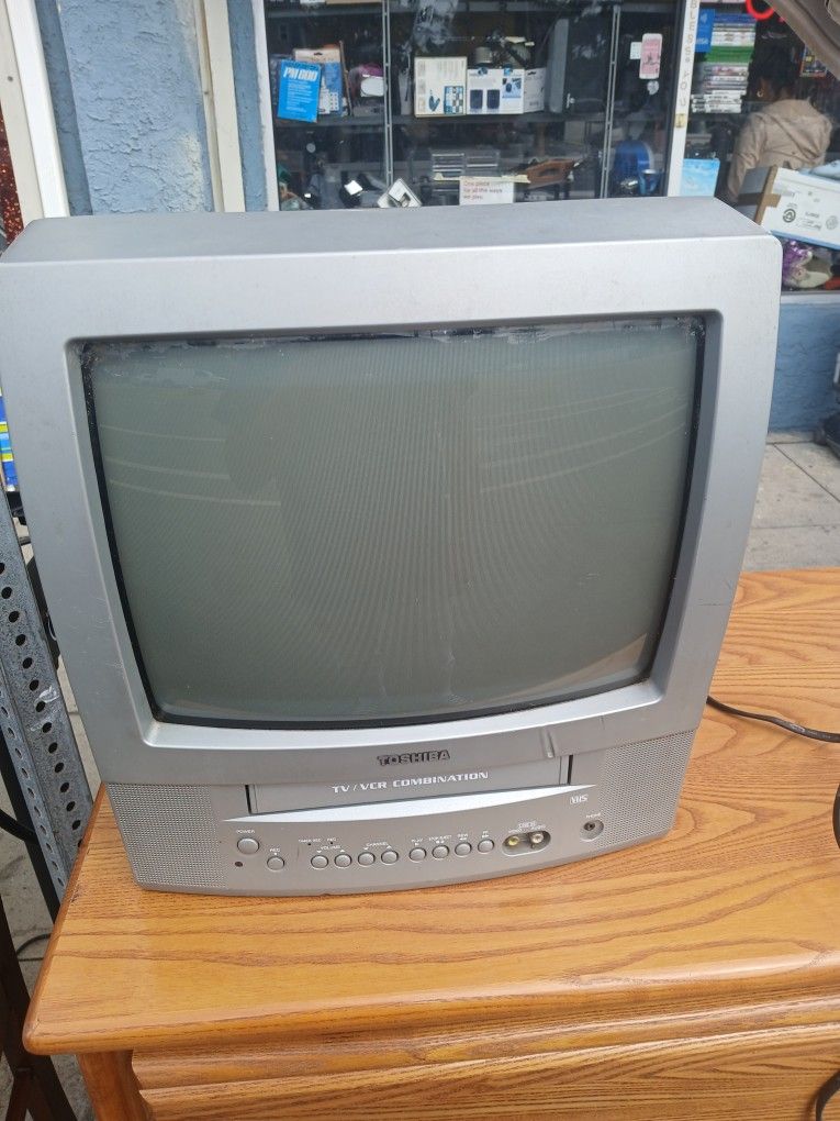 Toshiba CRT TV/VCR Combo VHS Player Retro Gaming Television 13" No Remote